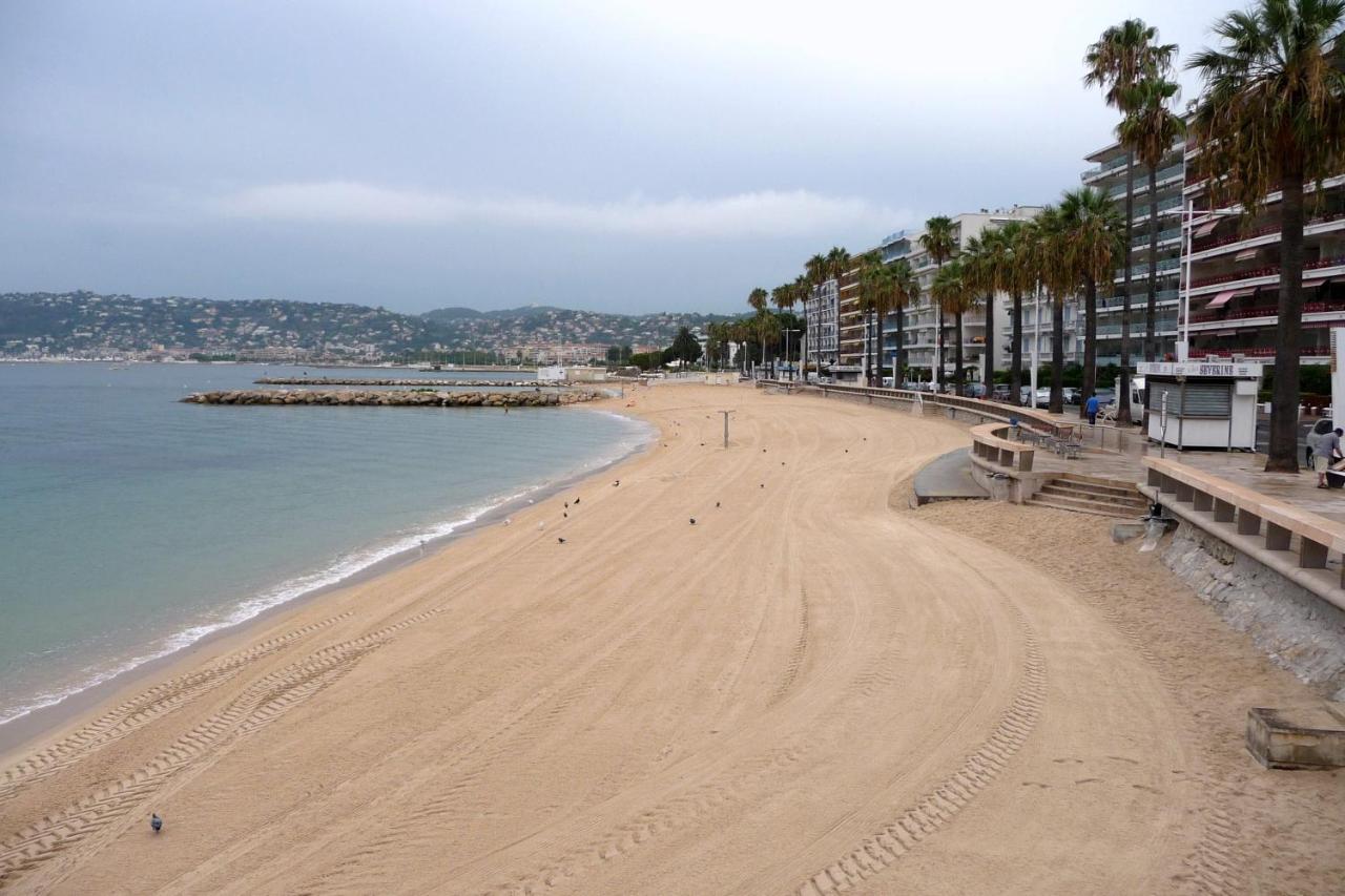 Le California Apartment ฌวง-เลส์-แป็งส์ ภายนอก รูปภาพ