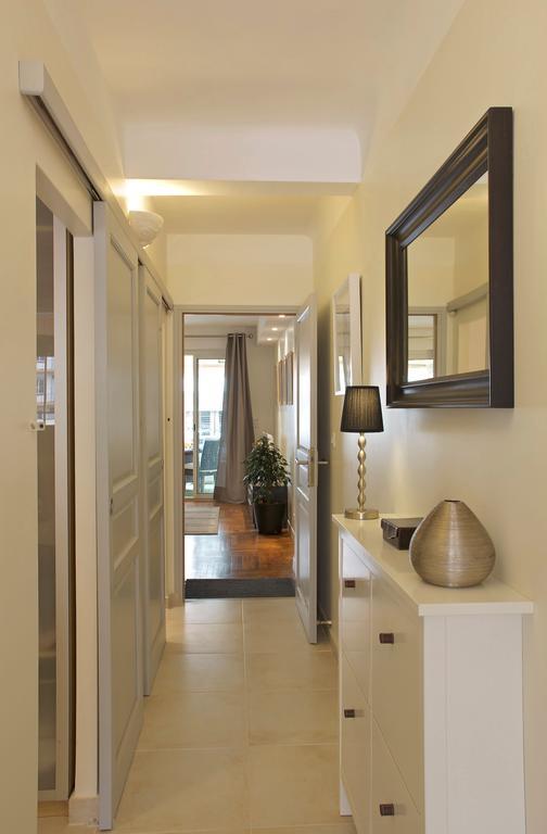Le California Apartment ฌวง-เลส์-แป็งส์ ภายนอก รูปภาพ